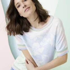 Pulli In Farbverlauf